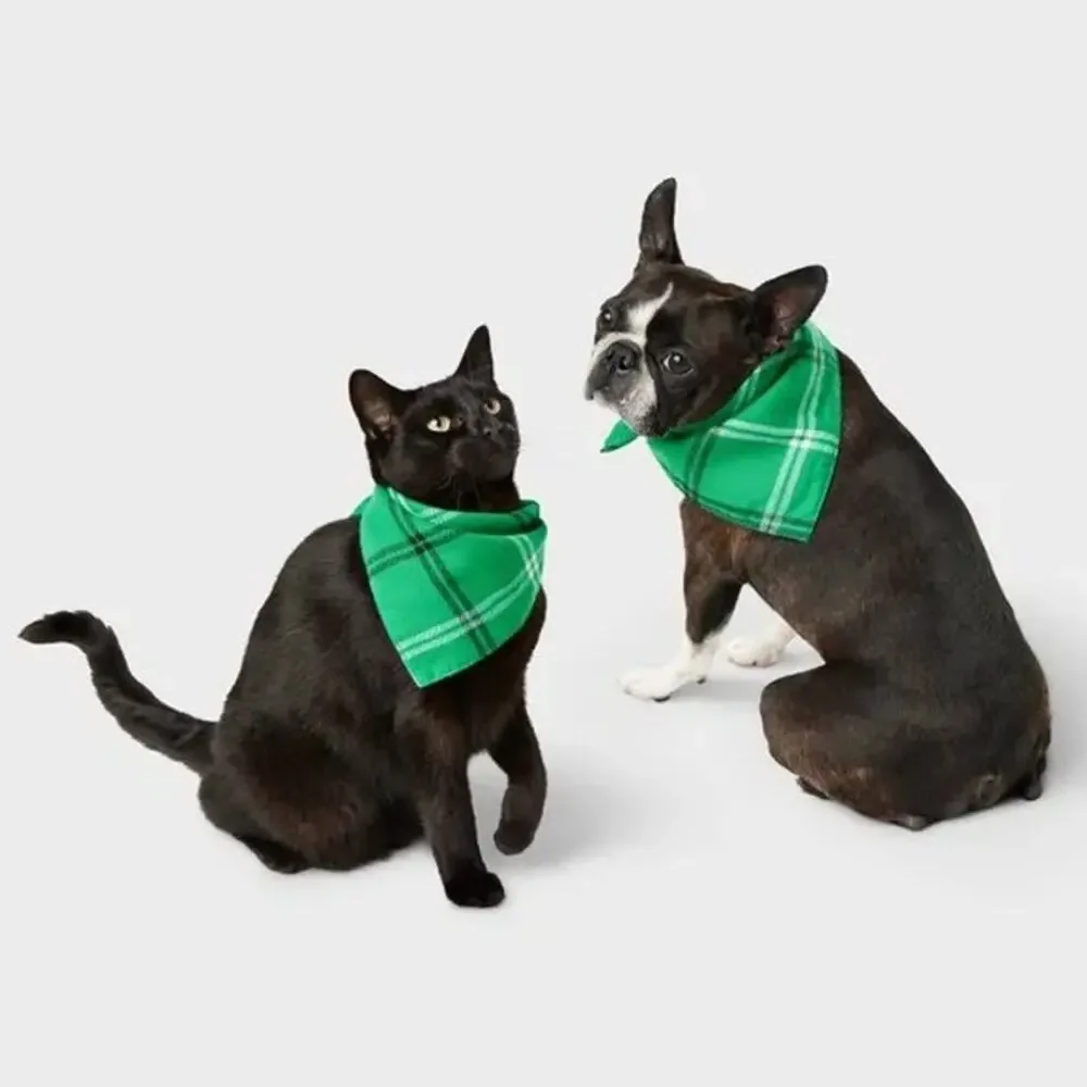 (4) Wondershop Green Plaid Matching Family Cat and Dog Bandana OS